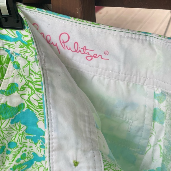 Lilly Pulitzer Callahan shorts - Picture 7 of 7